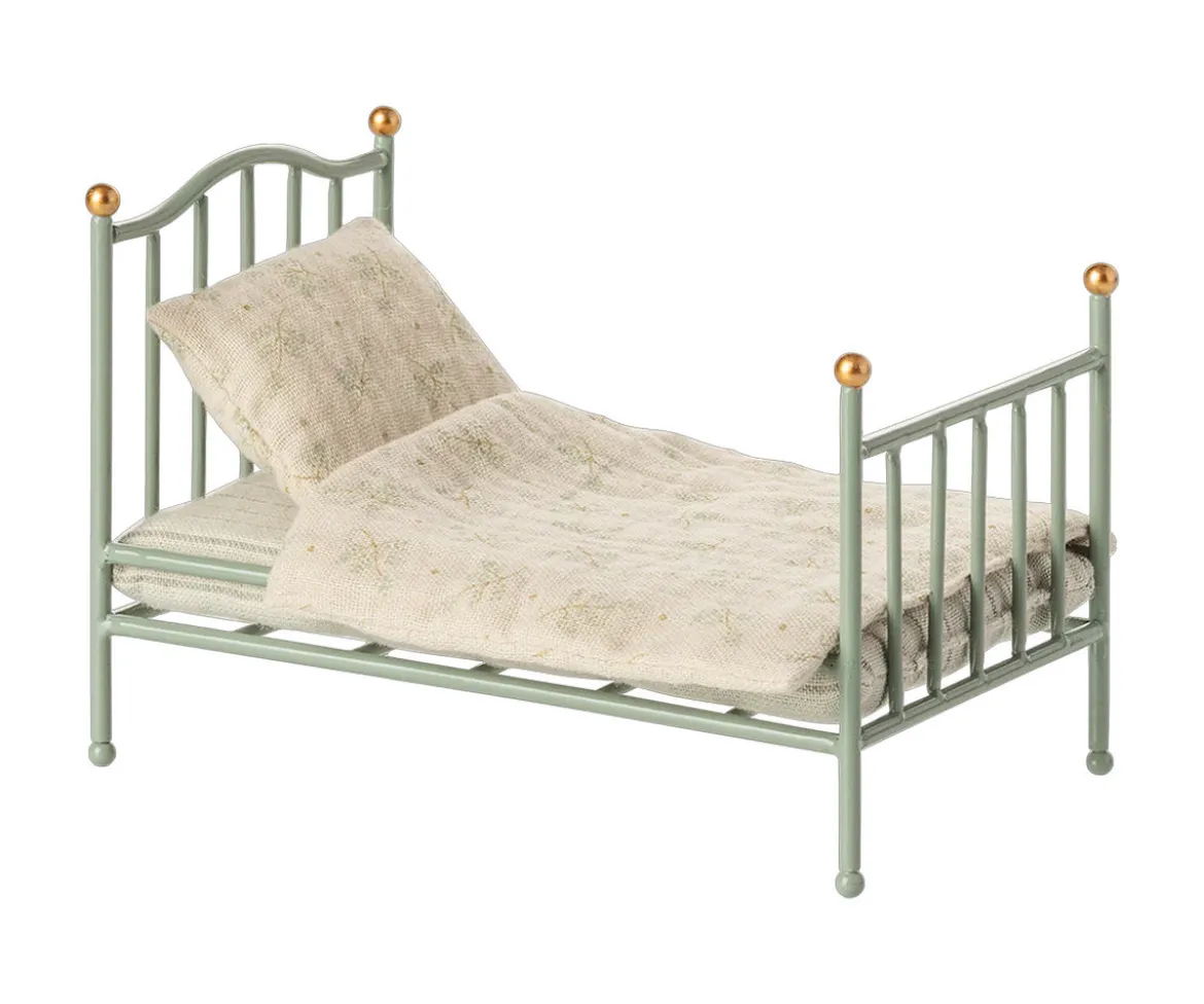 Cama Individual Vintage para Ratones Mint