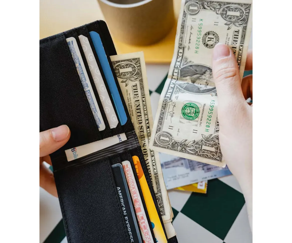 Cartera Roy Wallet Black Total