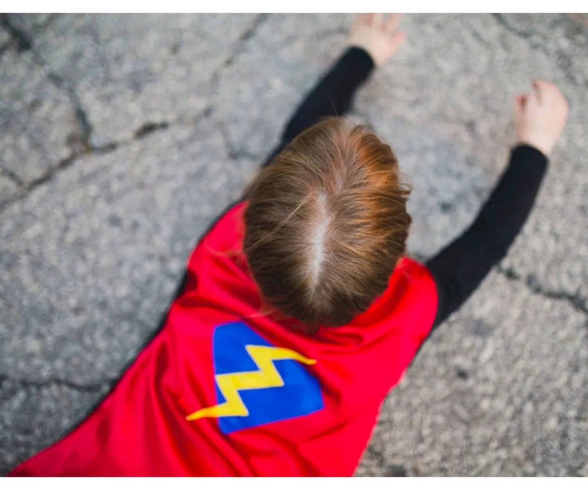Disfraz Capa Reversible Superhéroe 4-6 años