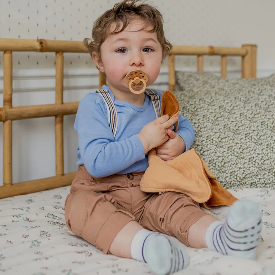 Doudou Kangaroo BIBS Desert Sand