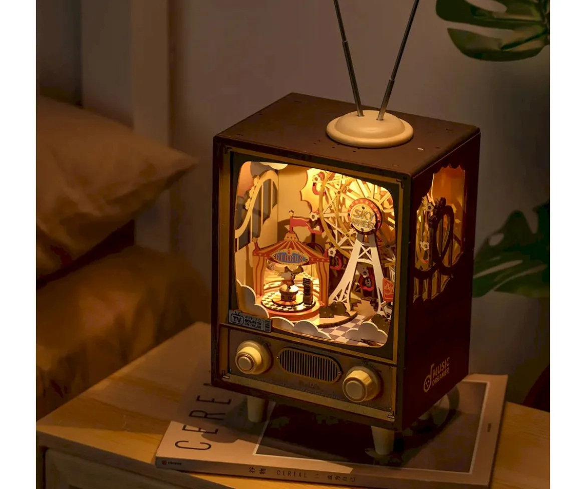 Maqueta a Escala Caja de Música Sunset Carnival