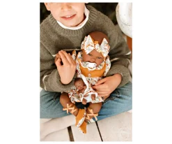 Muñeca Elegance Mies Mulato 45cm y Aran Mostaza