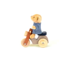 Oso Alexis en Vespa